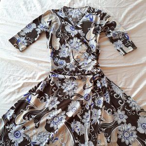 Lycra A-line midi dress - brown and beige pattern